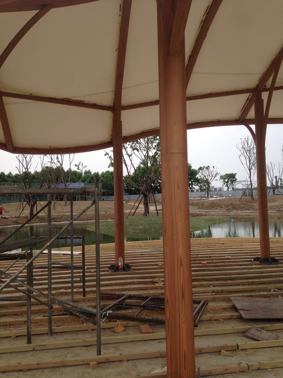 鸡西湿地公园凉亭仿木纹项目